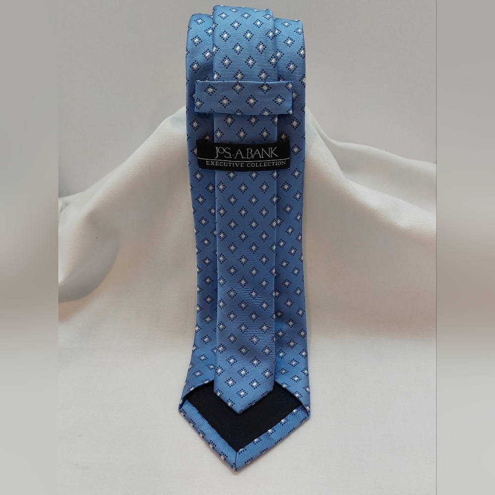 JOS.A.BANK 100% Silk Repp Tie Blue Necktie 60”x‎ 3.75" Executive Collection - Picture 2 of 5